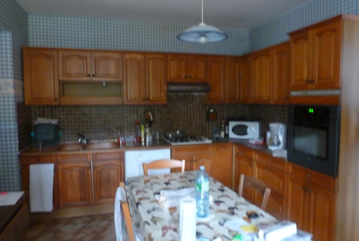 Vente ensemble immobilier à Langon avec maison, appartement, dépendance et vue sur la Garonne 