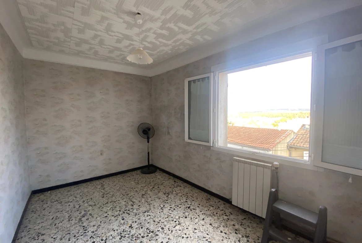 Belle maison de village de 91 m² avec jardin et garage à Barbentane 