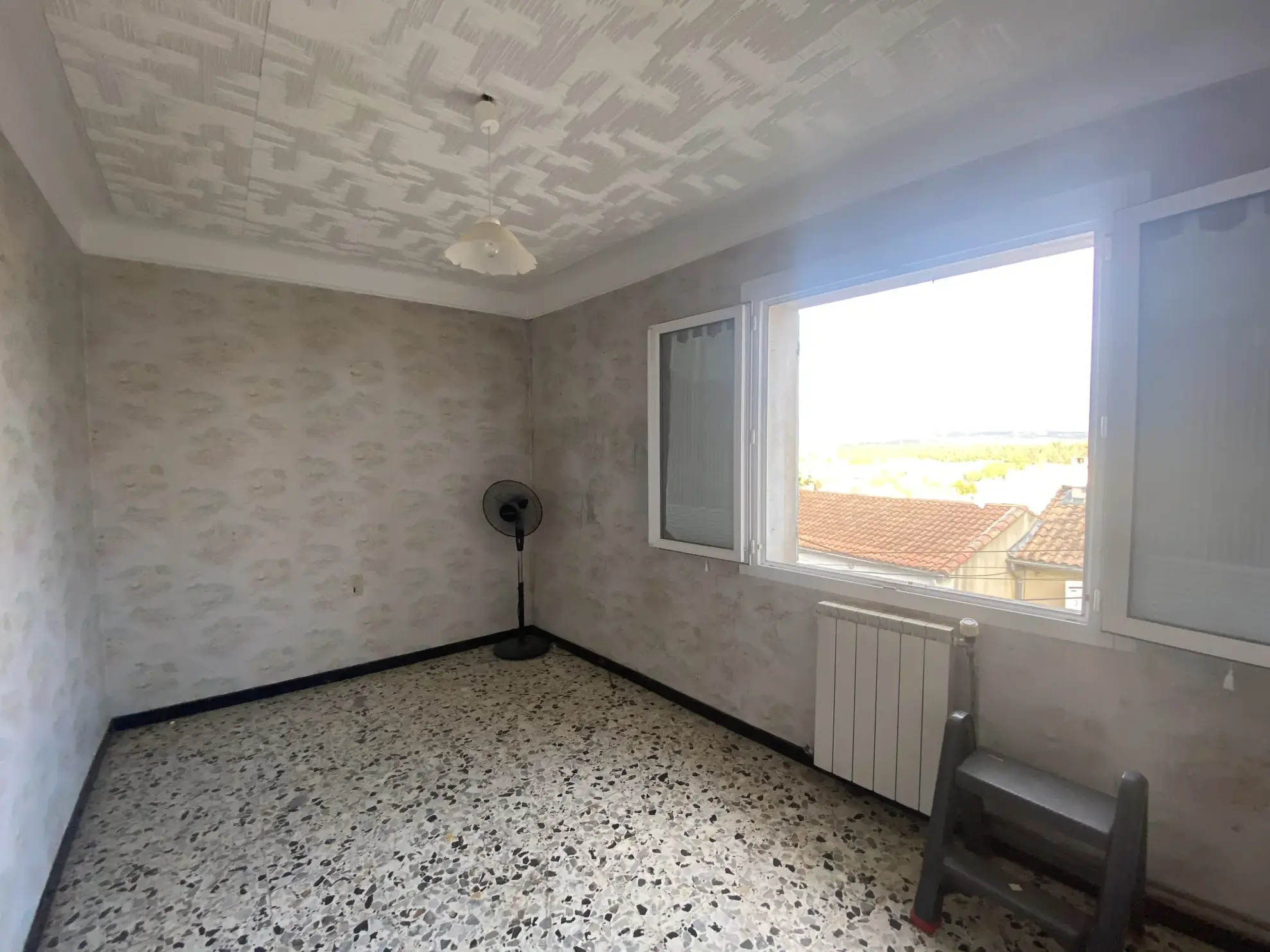 Belle maison de village de 91 m² avec jardin et garage à Barbentane 