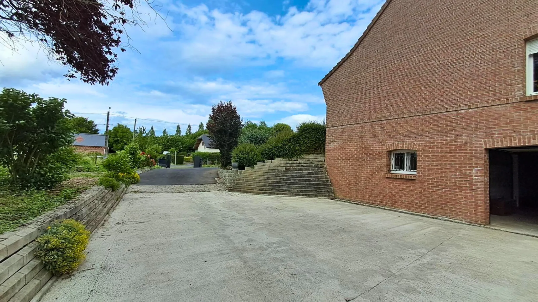 Maison individuelle de plain-pied avec grand terrain à Nouvion-en-Thiérache 