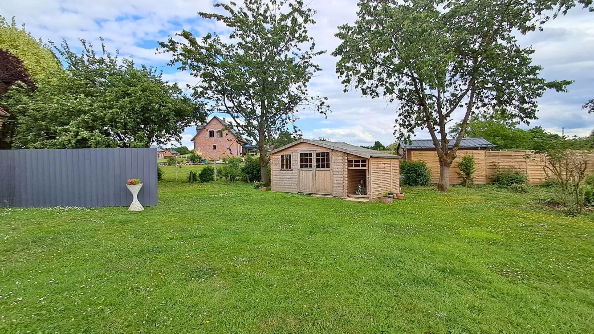 Maison individuelle de plain-pied avec grand terrain à Nouvion-en-Thiérache 