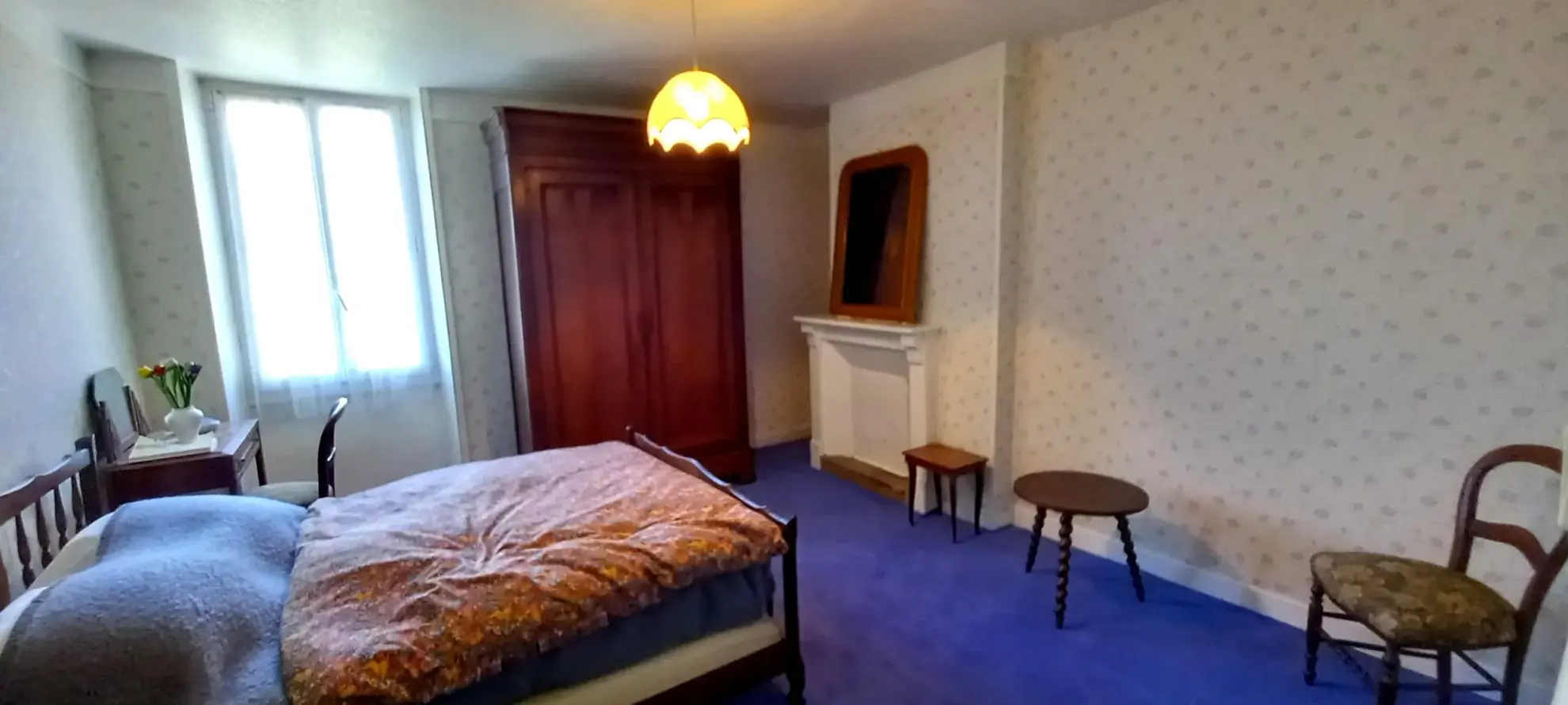Maison de bourg en pierre avec 4 chambres à Bourganeuf, 160m² à rafraîchir 