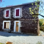 Maison de bourg en pierre avec 4 chambres à Bourganeuf, 160m² à rafraîchir