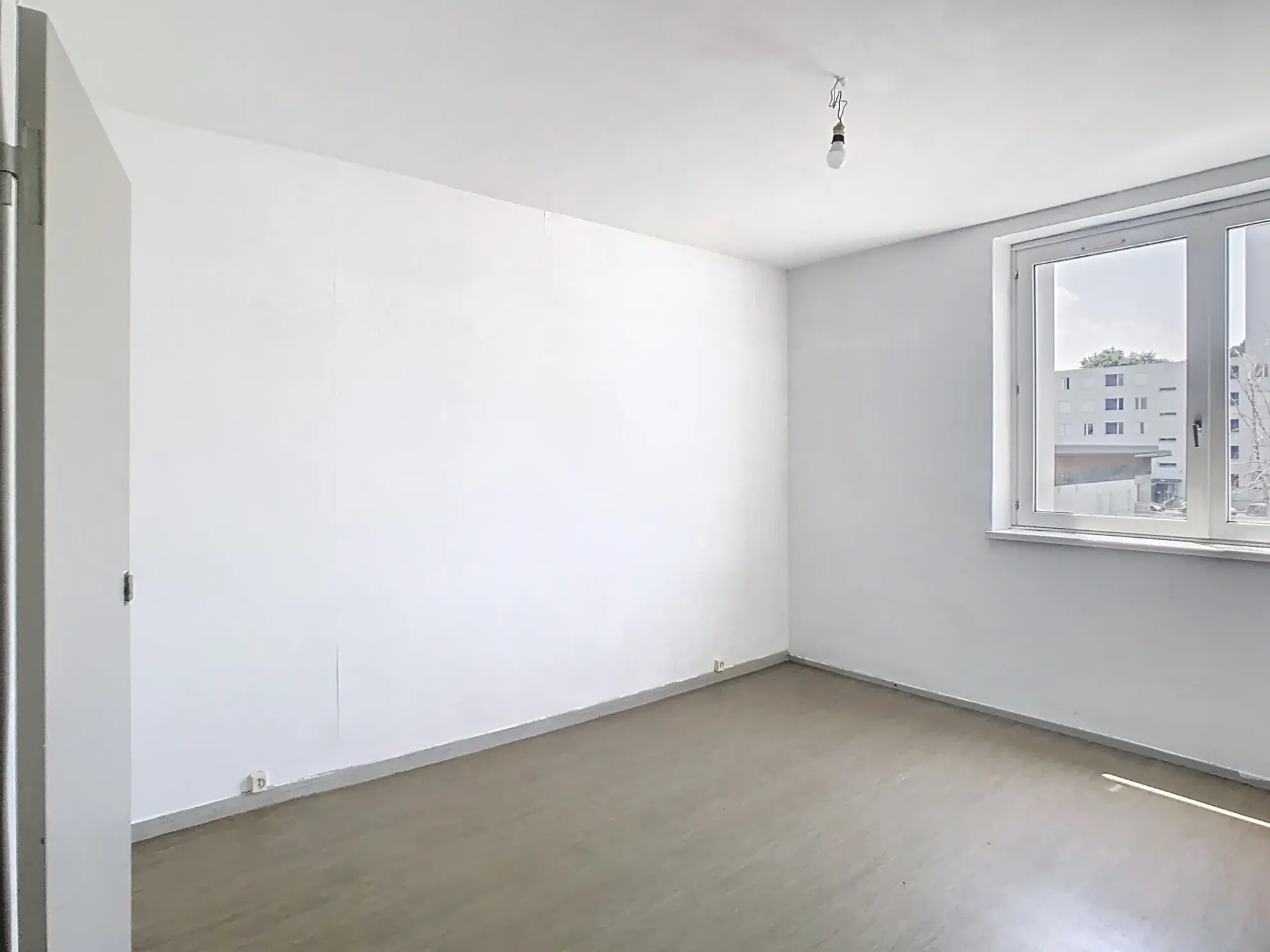 Appartement T3 lumineux avec balcon à Mourenx - Bon état, emplacement privilégié 