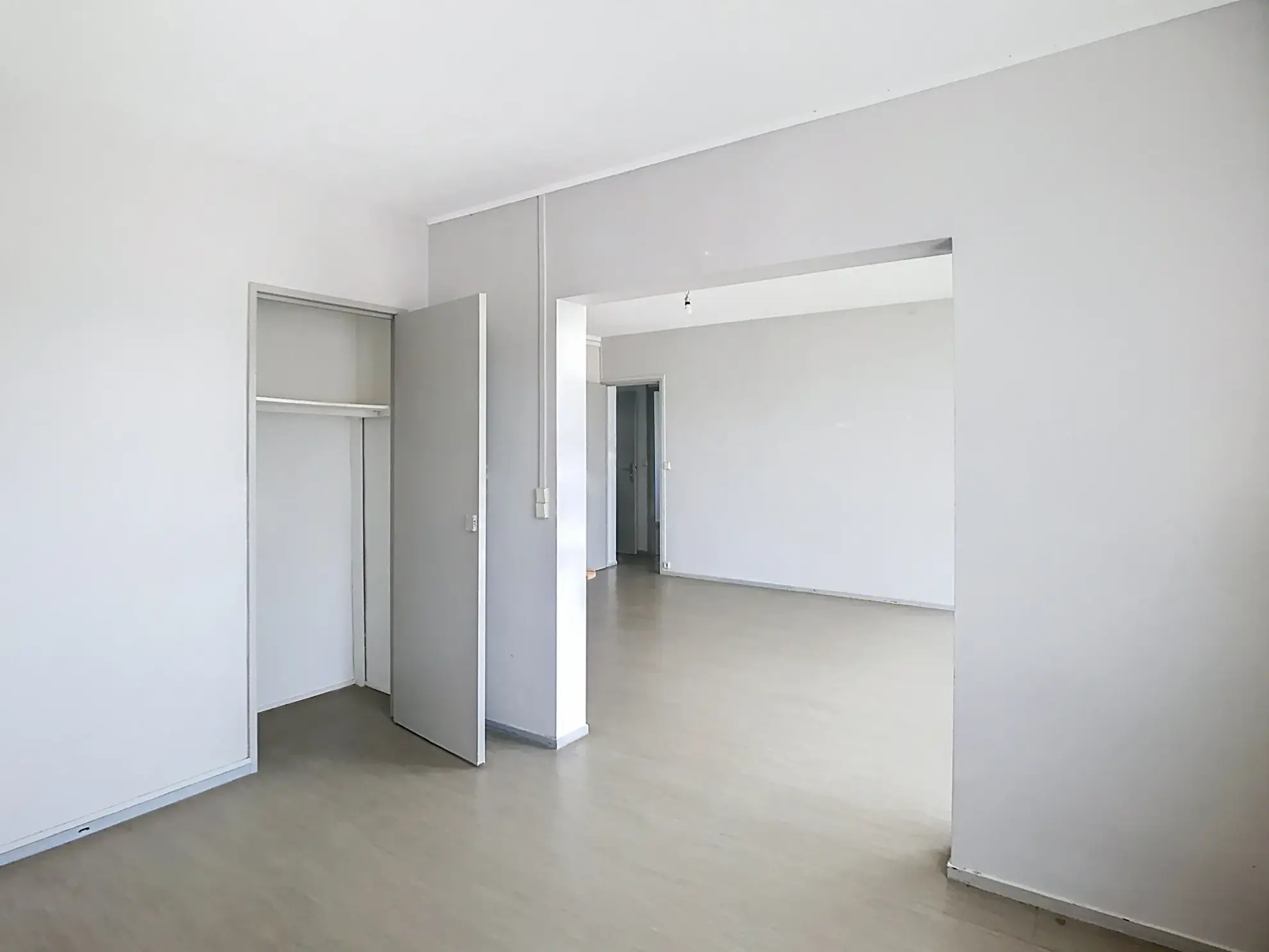 Appartement T3 lumineux avec balcon à Mourenx - Bon état, emplacement privilégié 
