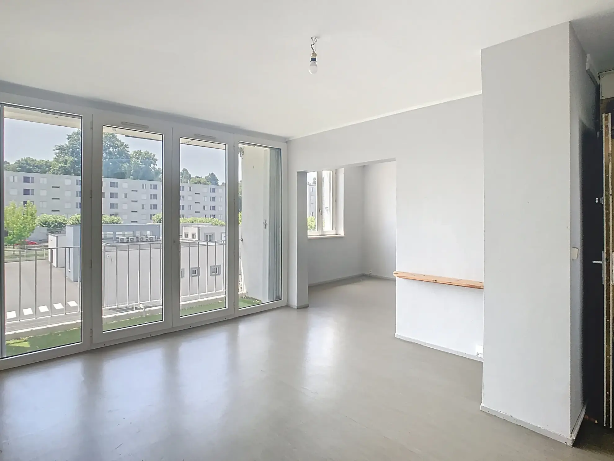 Appartement T3 lumineux avec balcon à Mourenx - Bon état, emplacement privilégié 