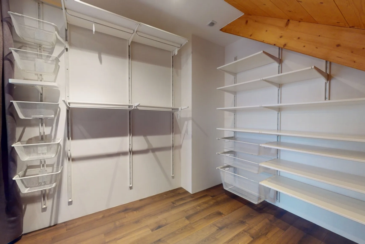 Maison en ossature bois de 130 m² à Evans avec terrasses et garage 