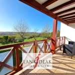 Bel appartement T2 bis de 48 m² avec terrasse et piscine à Bassussarry