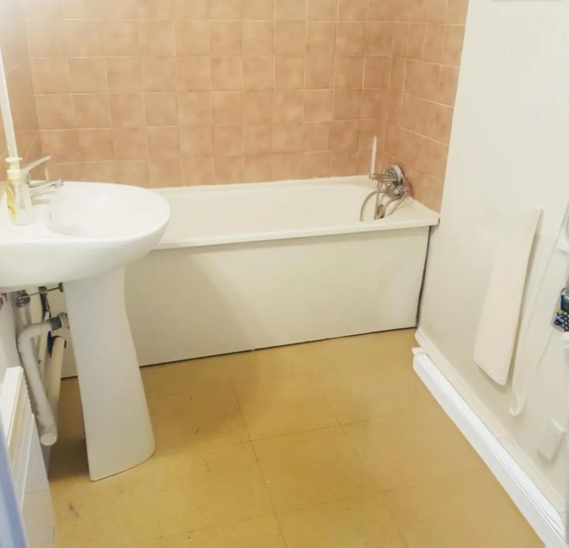 Appartement 2 pièces à Istres de 31 m² avec jardin et stationnement 
