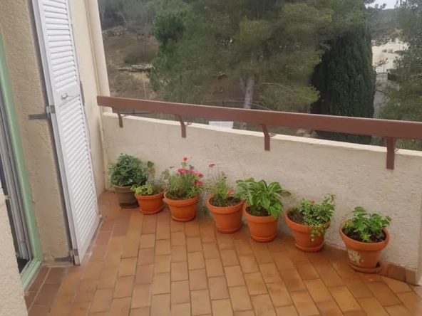 Appartement 2 pièces à Istres de 31 m² avec jardin et stationnement