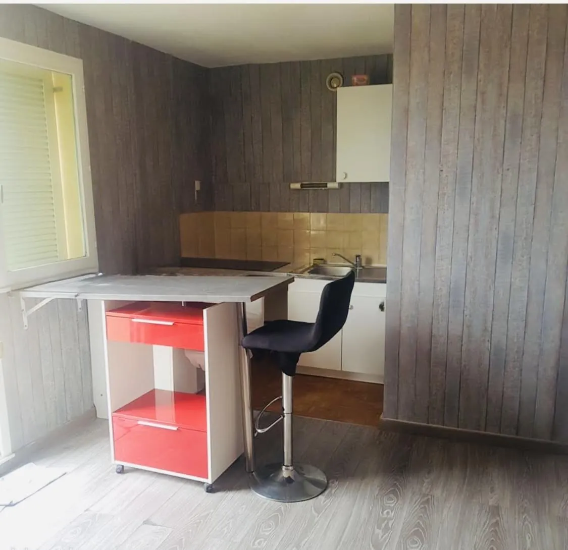 Appartement 2 pièces à Istres de 31 m² avec jardin et stationnement 