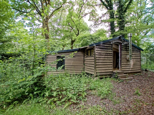 Terrain de loisir avec chalet à Guipry-Messac en bord de Vilaine - Terrain de détente de 1484 m²
