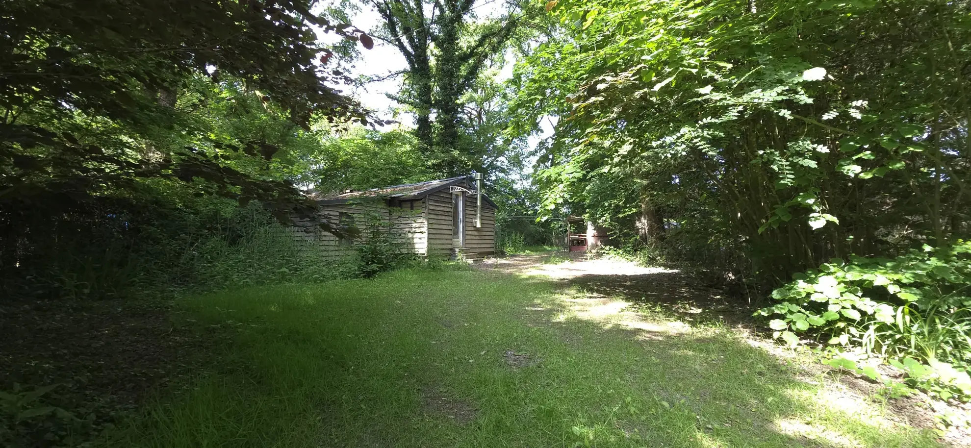 Terrain de loisir avec chalet à Guipry-Messac en bord de Vilaine - Terrain de détente de 1484 m² 