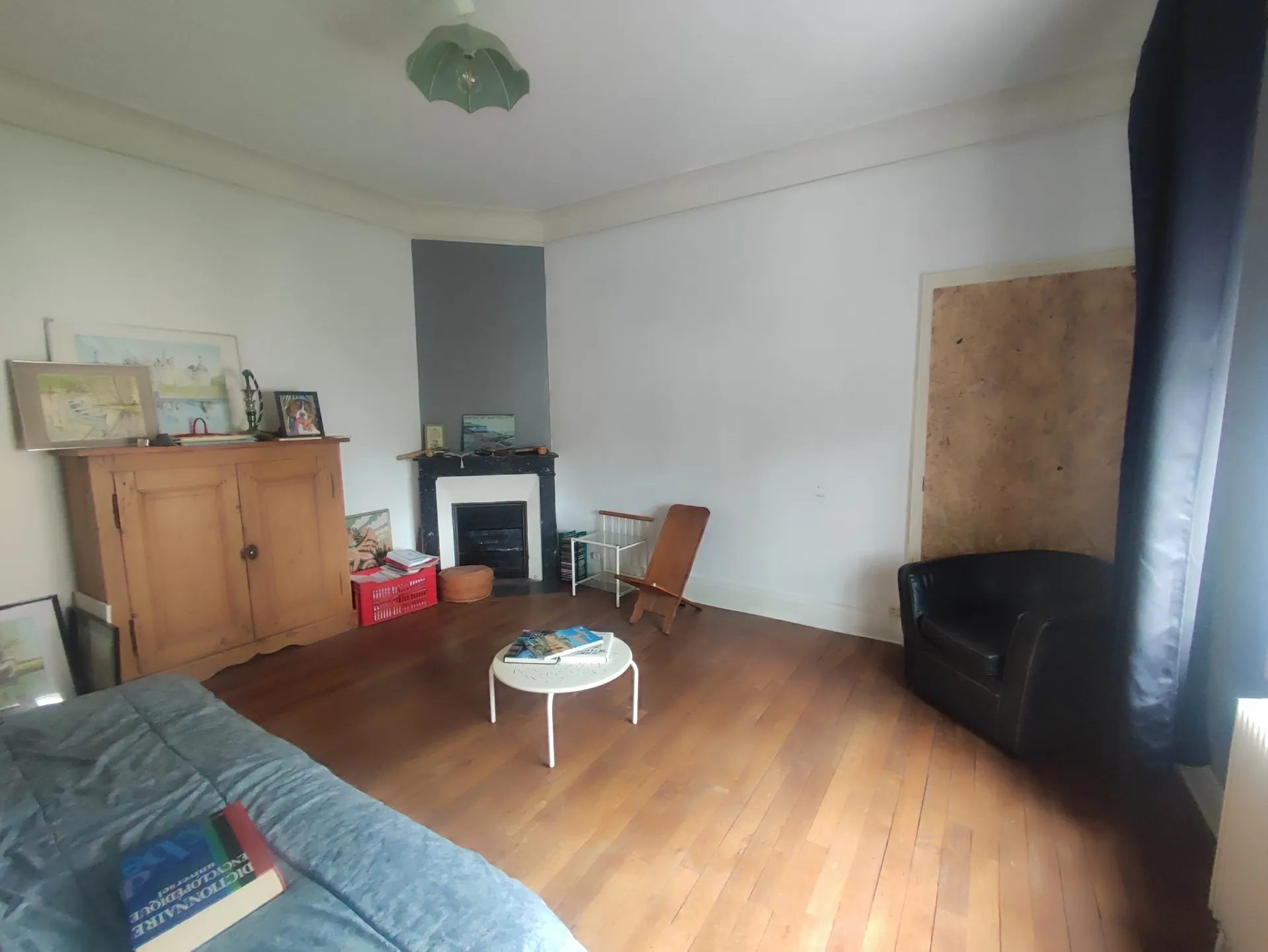 À vendre maison 3 chambres à Nevers, terrain de 406 m², proche commodités 