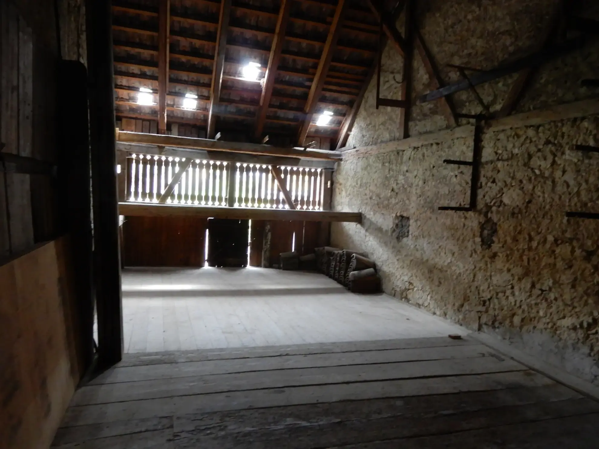 Maison de village à rénover de 103 m² à Bouxwiller, vaste terrain et garage double 
