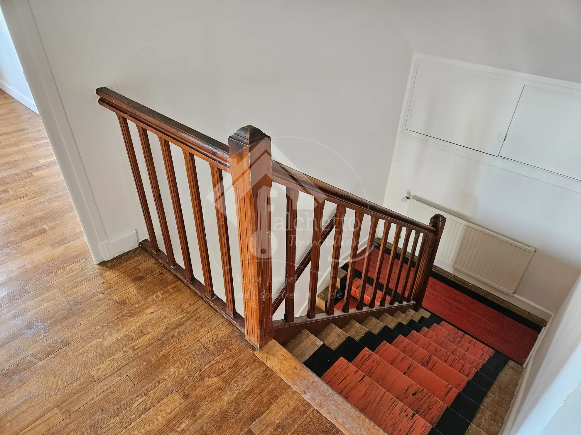 Belle maison familiale avec grand terrain à Cusset, 3 niveaux, 5 chambres 