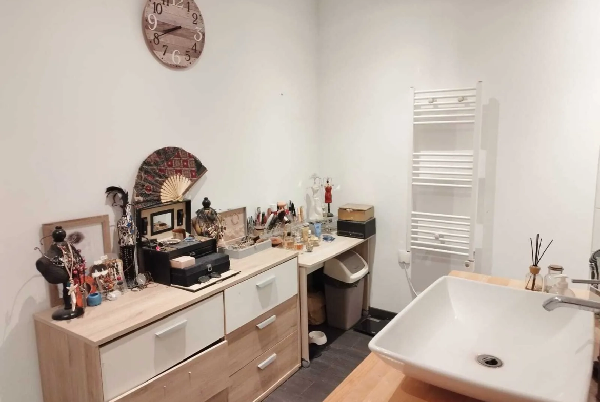 Maison de village rénovée à Cabestany avec garage et grande suite parentale 