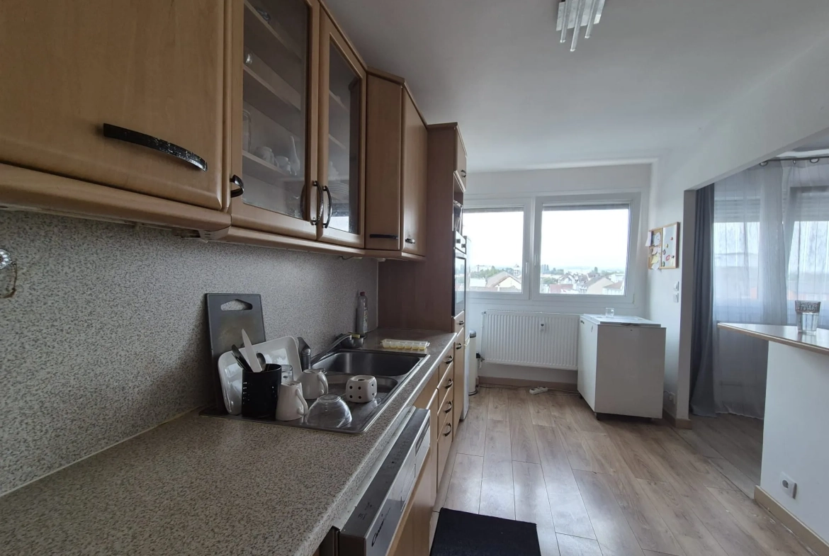 Appartement 4 pièces lumineux avec vue panoramique à Saint-Louis 