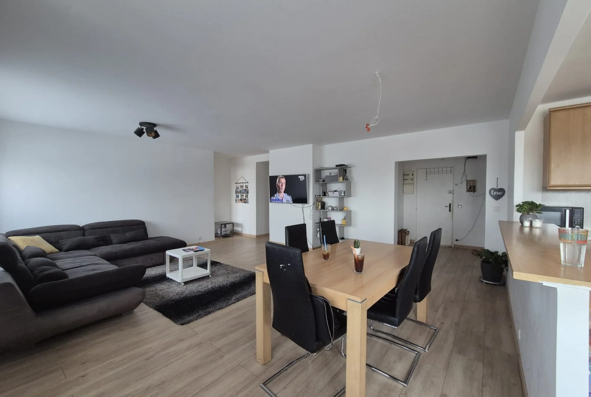 Appartement 4 pièces lumineux avec vue panoramique à Saint-Louis 