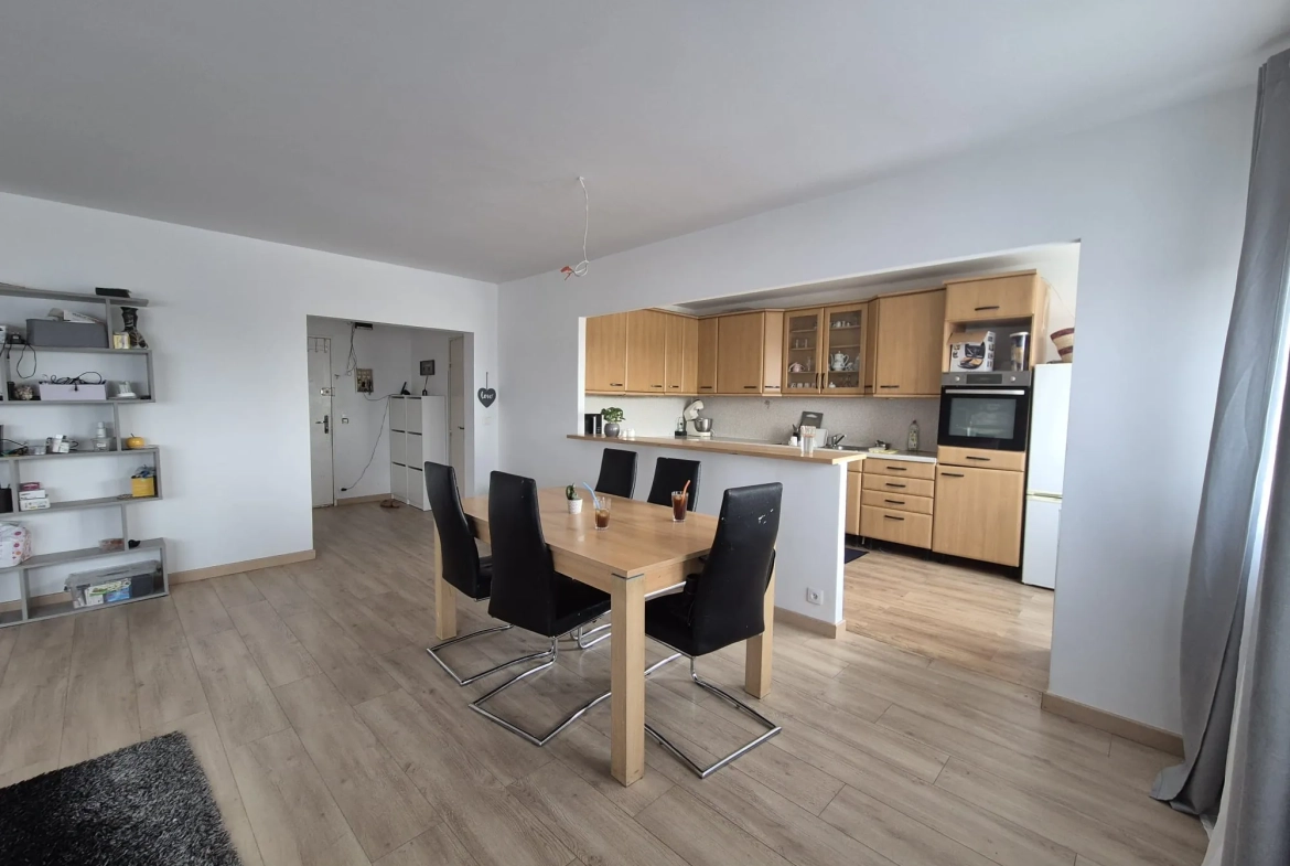 Appartement 4 pièces lumineux avec vue panoramique à Saint-Louis 