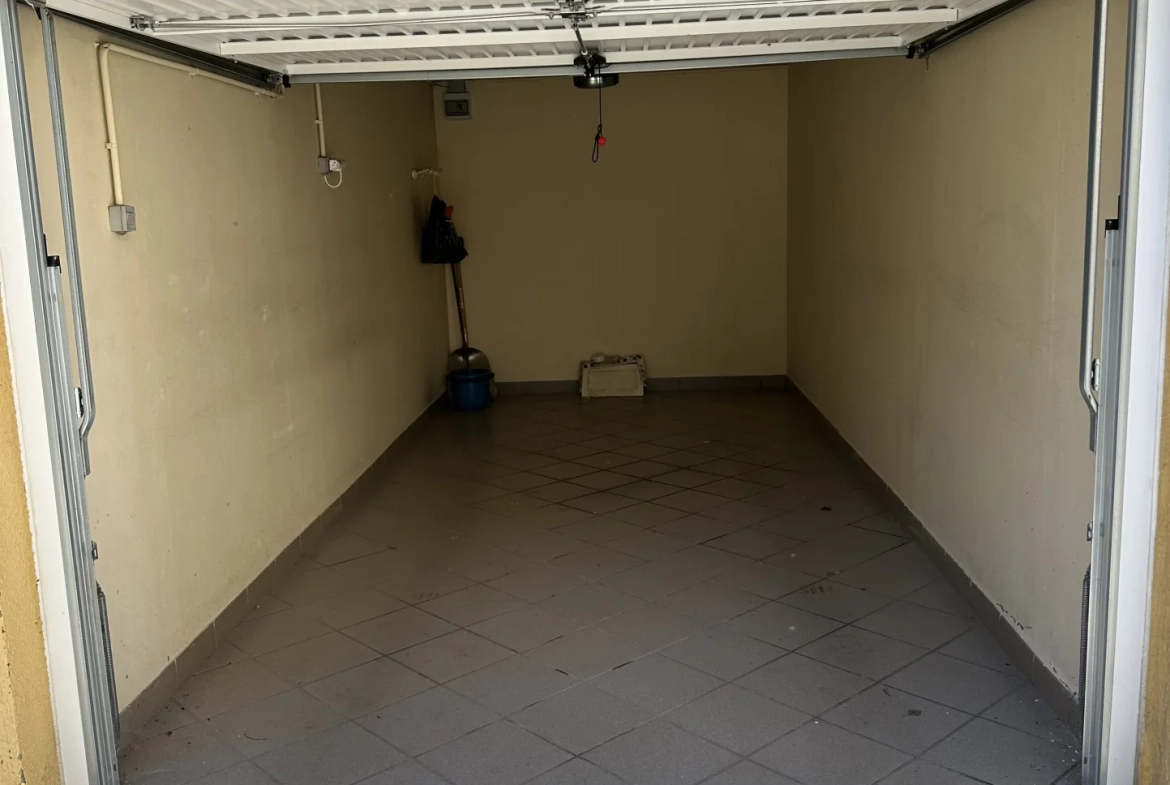 Appartement T3 à Rénover avec Balcon et Garage à Saint-Étienne – Idéal Premier Achat 