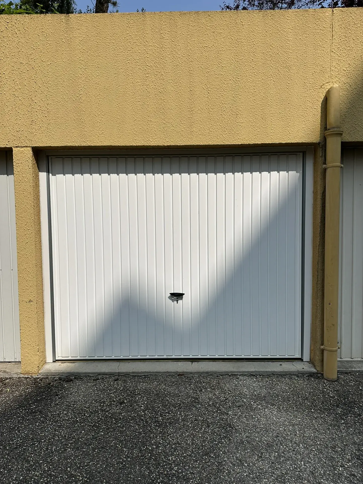 Appartement T3 à Rénover avec Balcon et Garage à Saint-Étienne – Idéal Premier Achat 