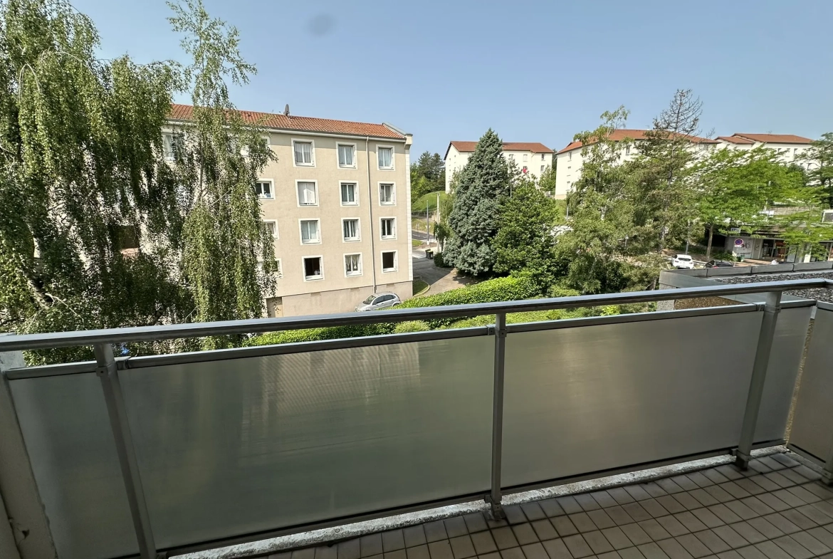 Appartement T3 à Rénover avec Balcon et Garage à Saint-Étienne – Idéal Premier Achat 