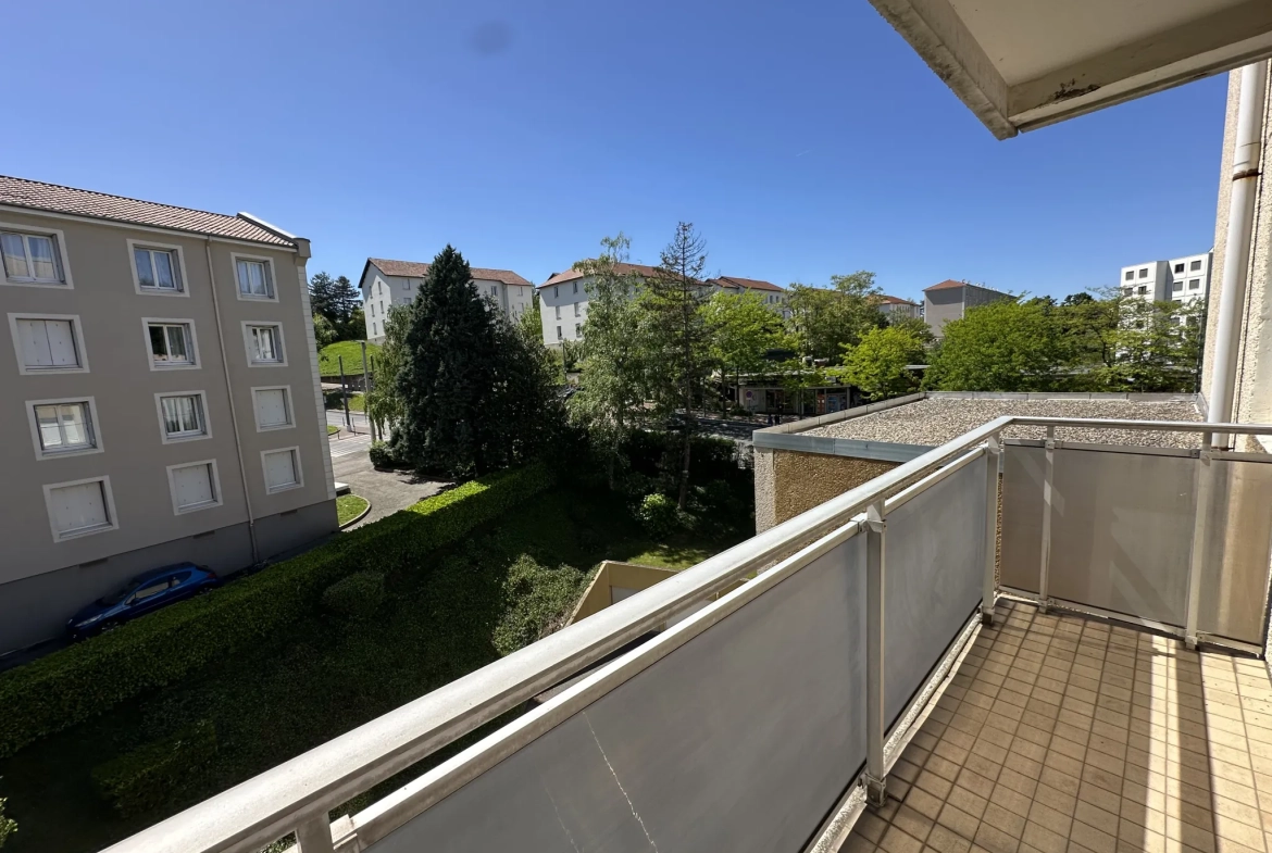 Appartement T3 à Rénover avec Balcon et Garage à Saint-Étienne – Idéal Premier Achat 