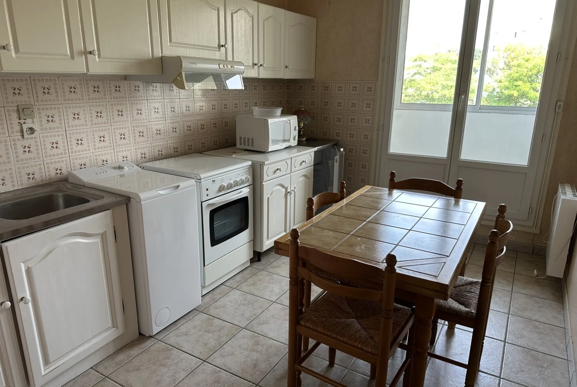 Appartement T3 à Rénover avec Balcon et Garage à Saint-Étienne – Idéal Premier Achat 