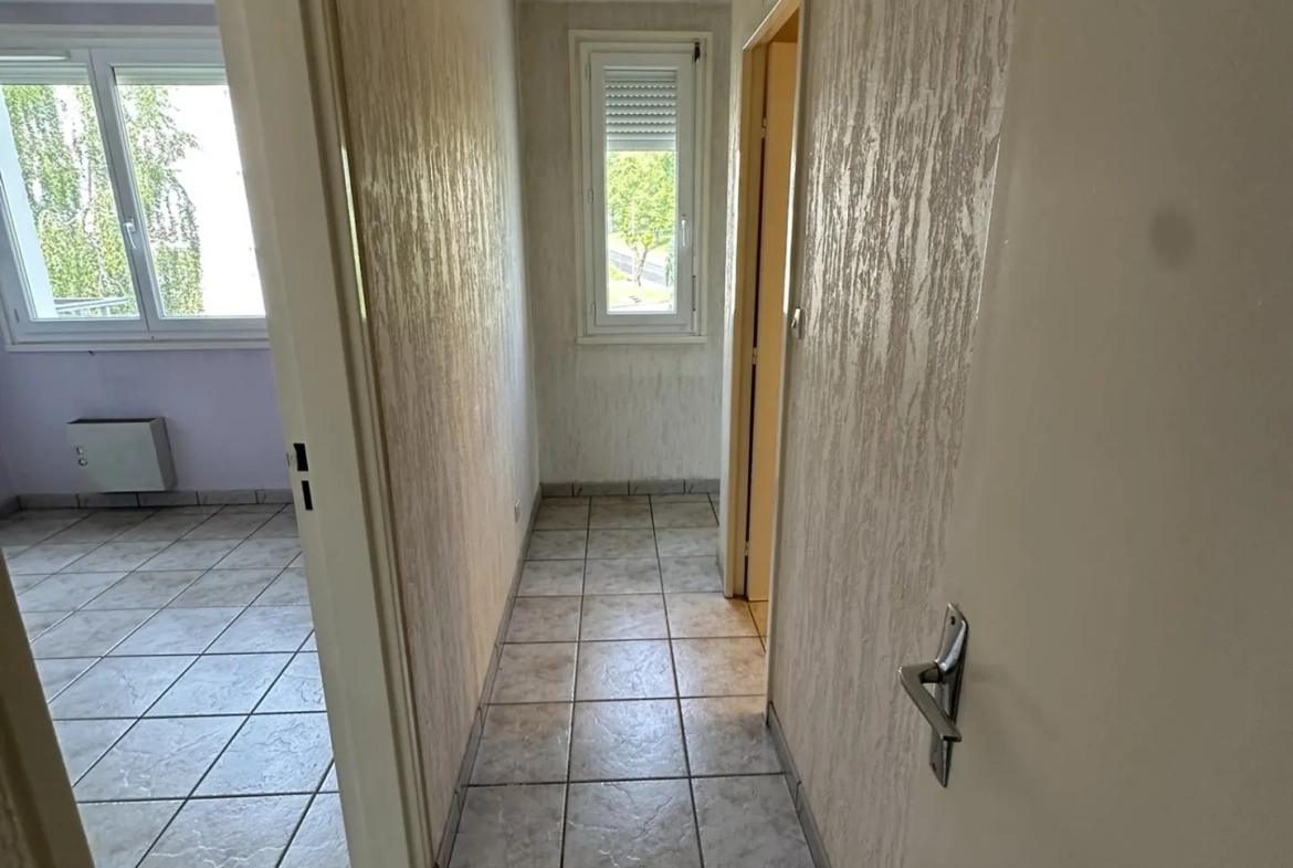 Appartement T3 à Rénover avec Balcon et Garage à Saint-Étienne – Idéal Premier Achat 