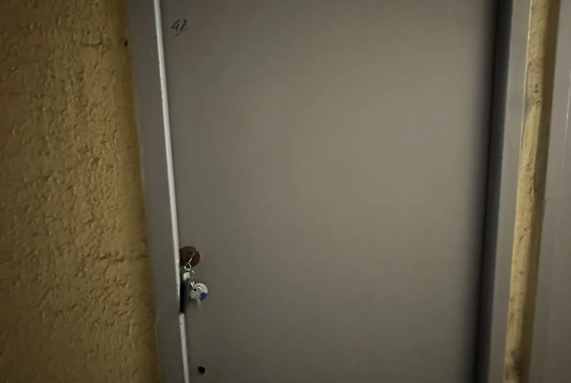Appartement T3 à Rénover avec Balcon et Garage à Saint-Étienne – Idéal Premier Achat 