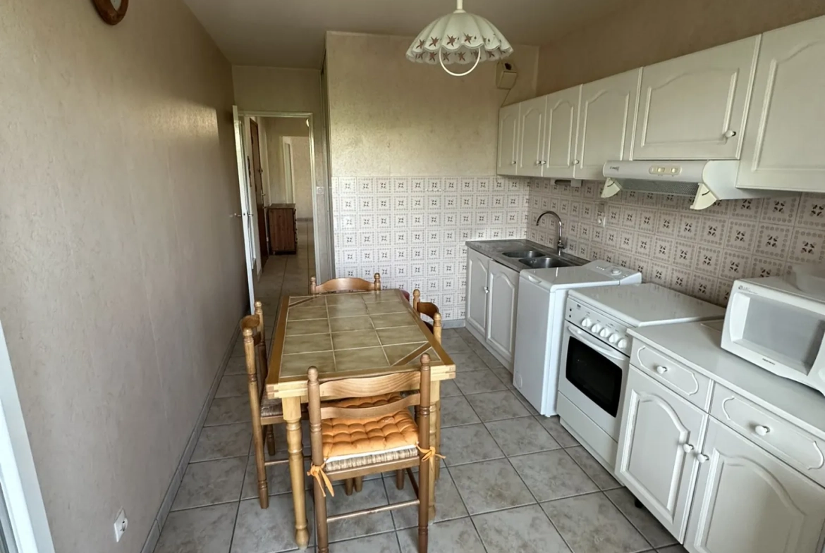 Appartement T3 à Rénover avec Balcon et Garage à Saint-Étienne – Idéal Premier Achat 