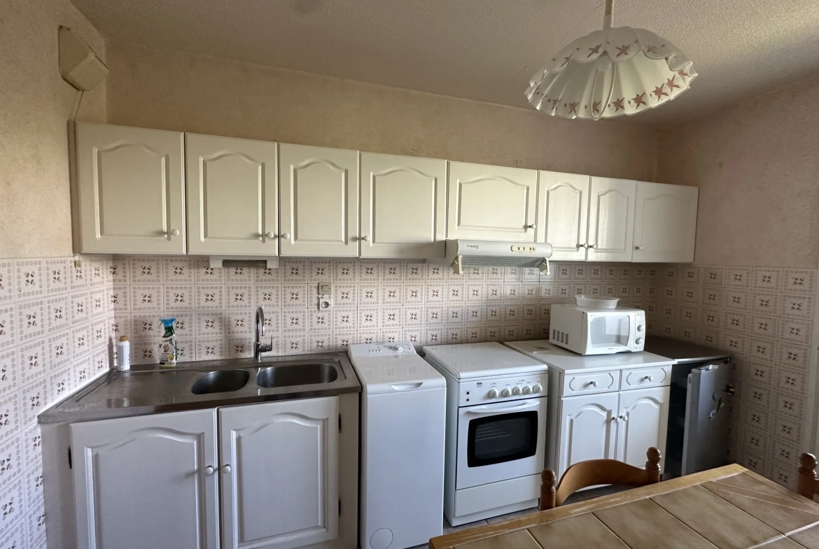 Appartement T3 à Rénover avec Balcon et Garage à Saint-Étienne – Idéal Premier Achat 