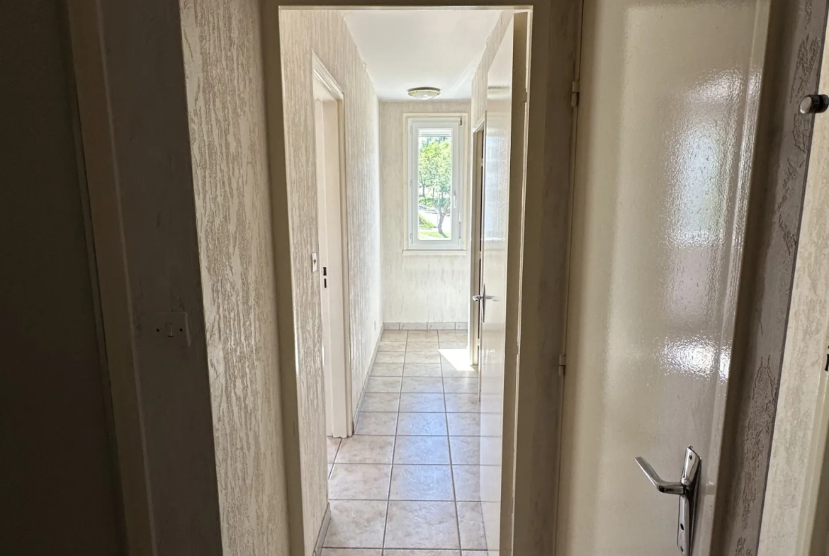 Appartement T3 à Rénover avec Balcon et Garage à Saint-Étienne – Idéal Premier Achat 