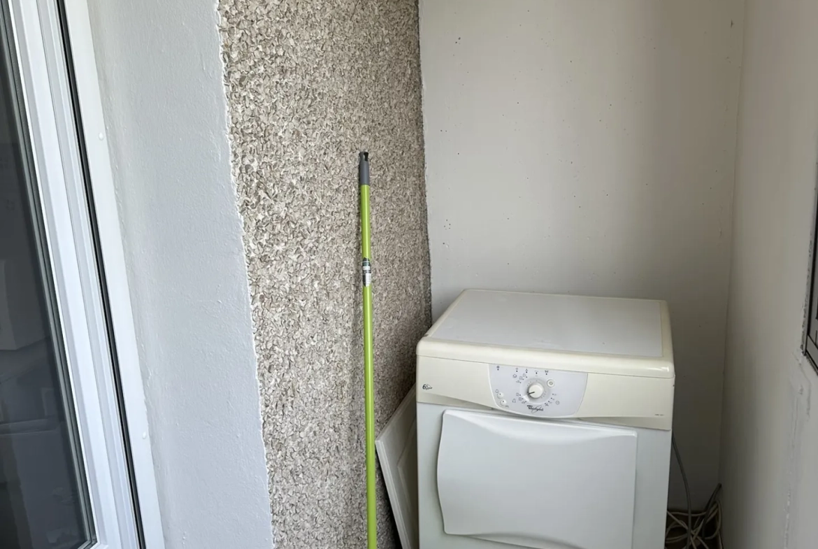 Appartement T3 à Rénover avec Balcon et Garage à Saint-Étienne – Idéal Premier Achat 