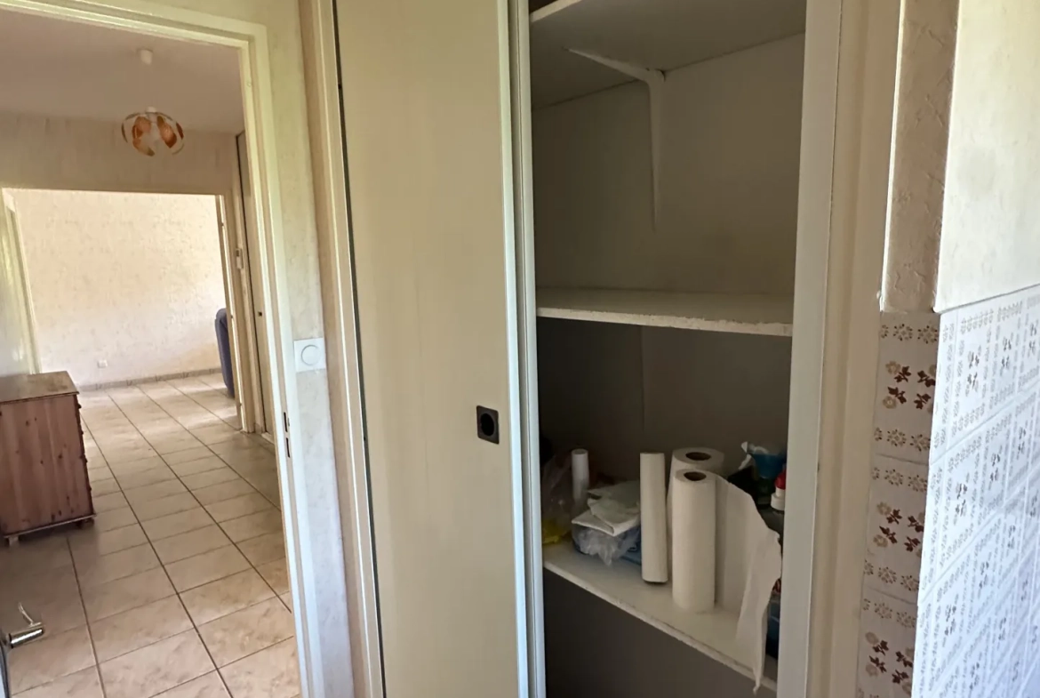 Appartement T3 à Rénover avec Balcon et Garage à Saint-Étienne – Idéal Premier Achat 