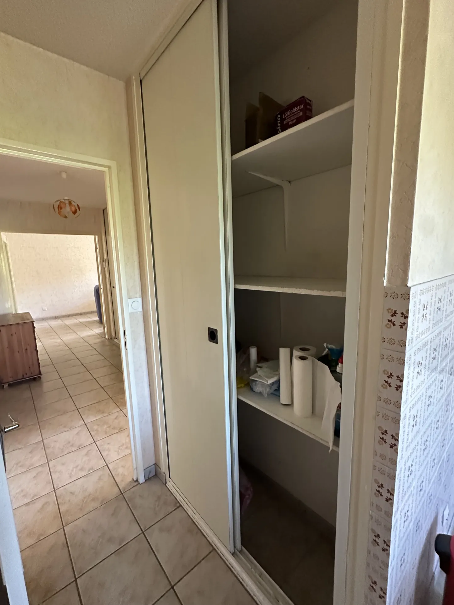 Appartement T3 à Rénover avec Balcon et Garage à Saint-Étienne – Idéal Premier Achat 