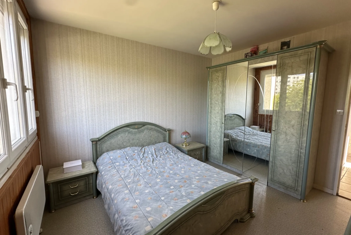 Appartement T3 à Rénover avec Balcon et Garage à Saint-Étienne – Idéal Premier Achat 
