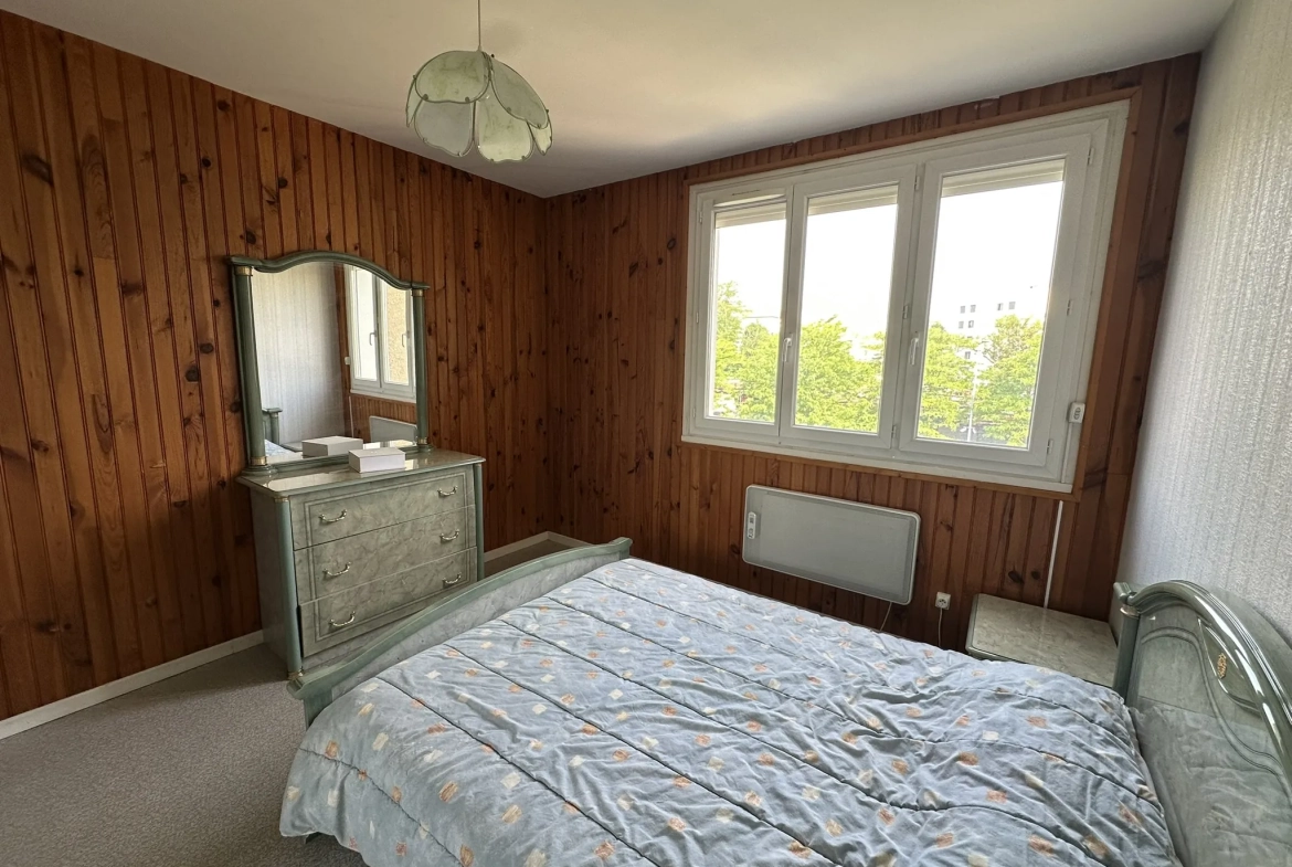 Appartement T3 à Rénover avec Balcon et Garage à Saint-Étienne – Idéal Premier Achat 
