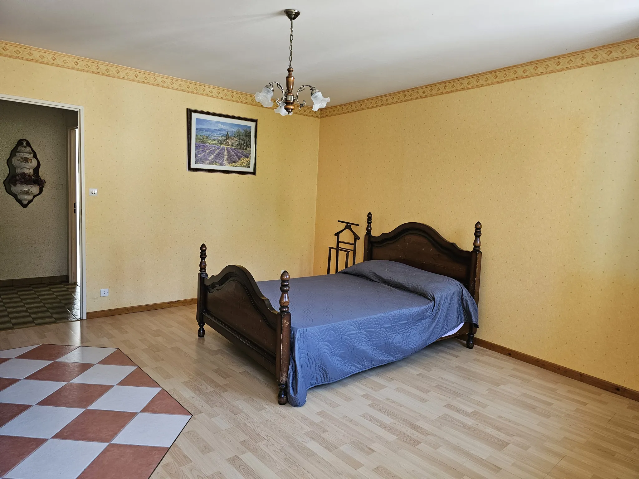 Spacieuse maison de village à Novéant-Sur-Moselle avec terrasse et 7 chambres 