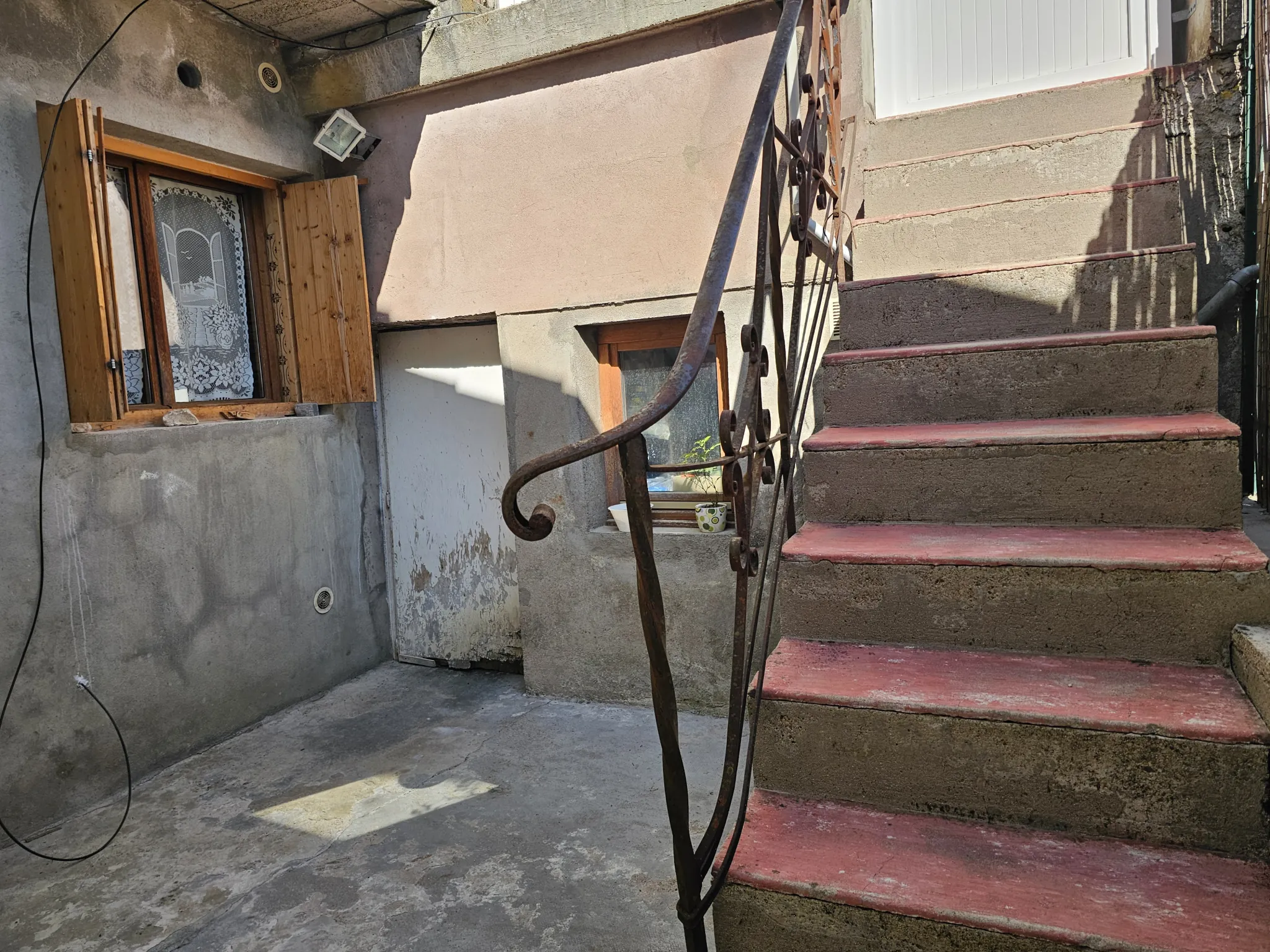 Spacieuse maison de village à Novéant-Sur-Moselle avec terrasse et 7 chambres 