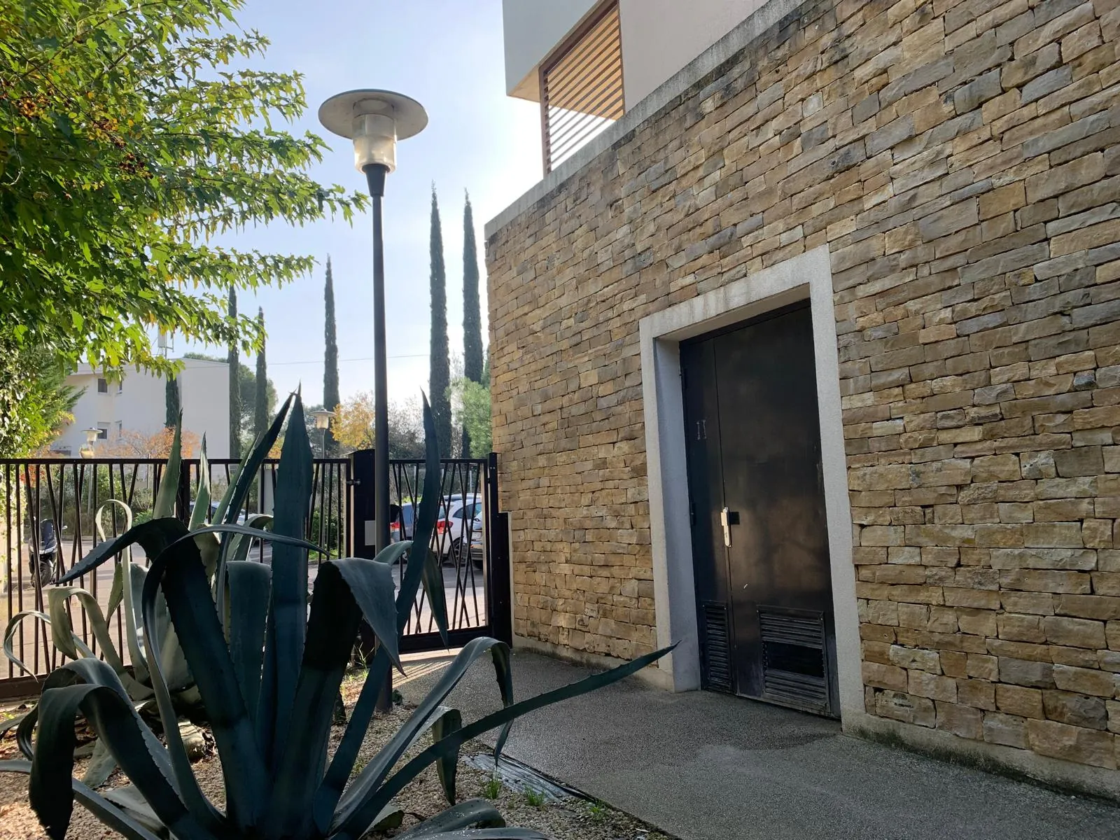 Appartement 3 pièces à vendre à Montpellier Hôpitaux-Facs avec terrasse et parking 