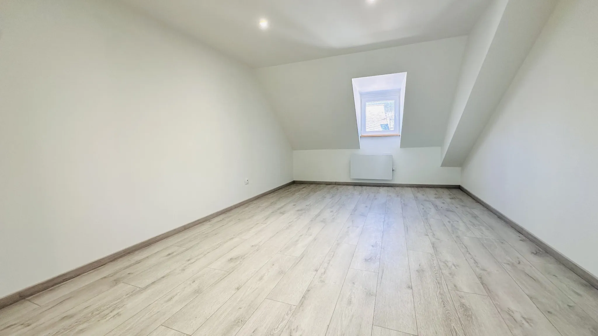 Appartement duplex 75 m2 à Phalsbourg avec 2 chambres en centre-ville 