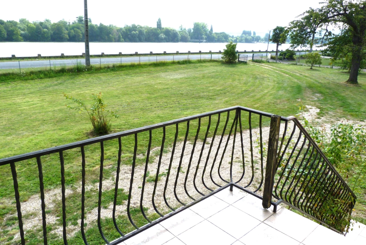 Maison indépendante avec vue sur Seine à Duclair – 64 m², terrain de 2370 m² 