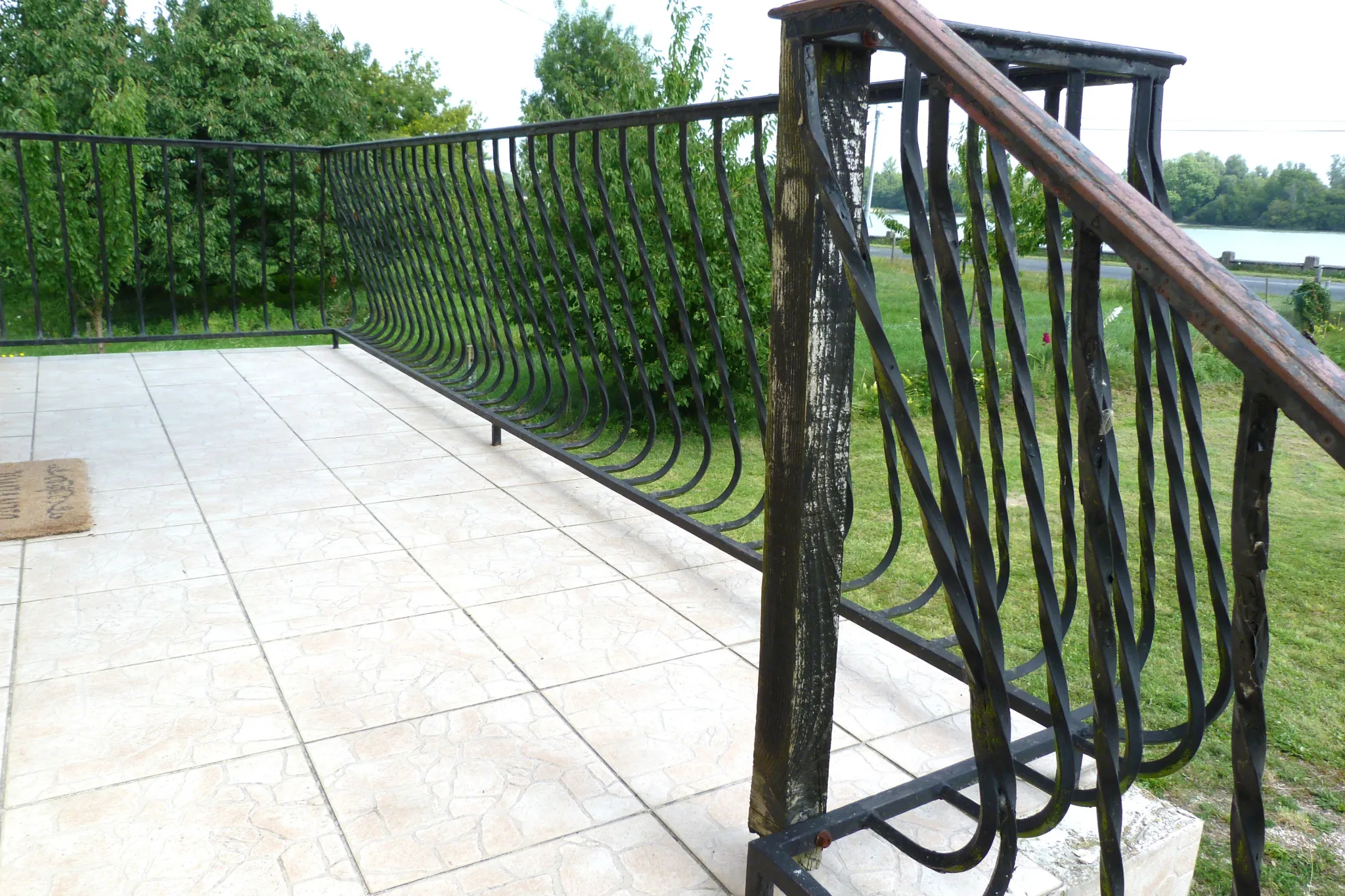 Maison indépendante avec vue sur Seine à Duclair – 64 m², terrain de 2370 m² 