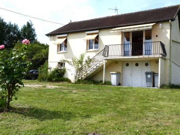 Maison indépendante avec vue sur Seine à Duclair – 64 m², terrain de 2370 m²