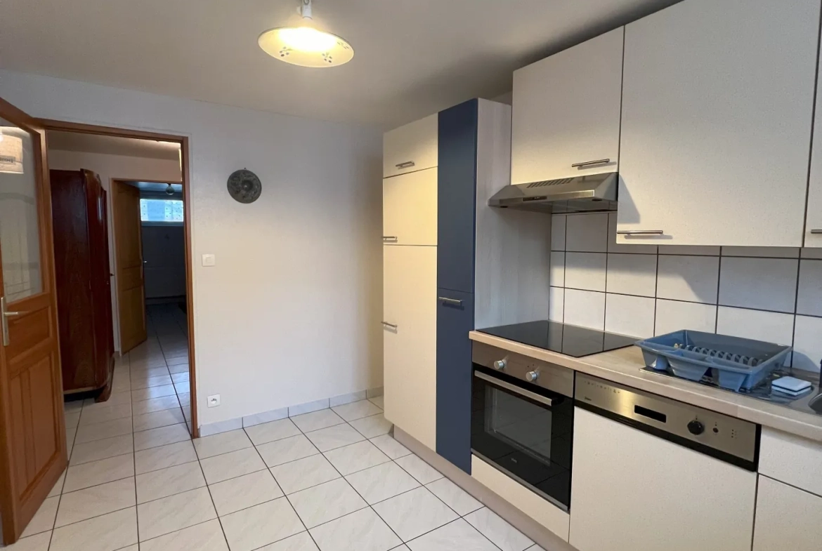 Vente d’un appartement F2 lumineux à Hirsingue, Alsace avec parking privé 