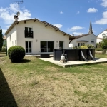 Maison familiale de 130 m² à Libourne avec piscine et extérieur arboré