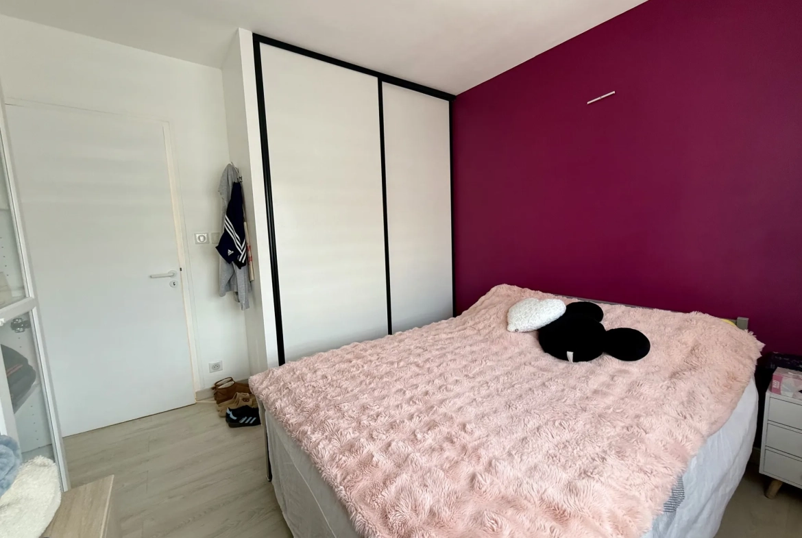 Maison familiale de 130 m² à Libourne avec piscine et extérieur arboré 
