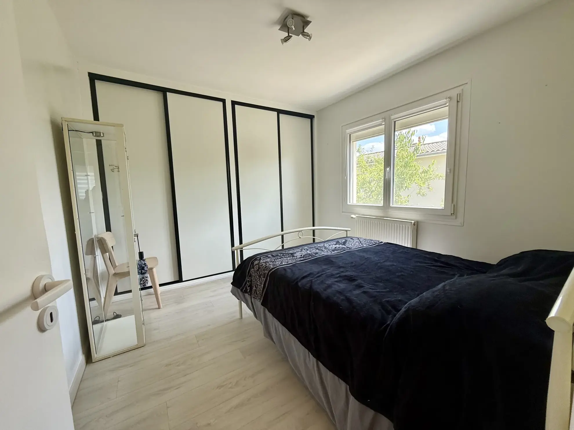 Maison familiale de 130 m² à Libourne avec piscine et extérieur arboré 